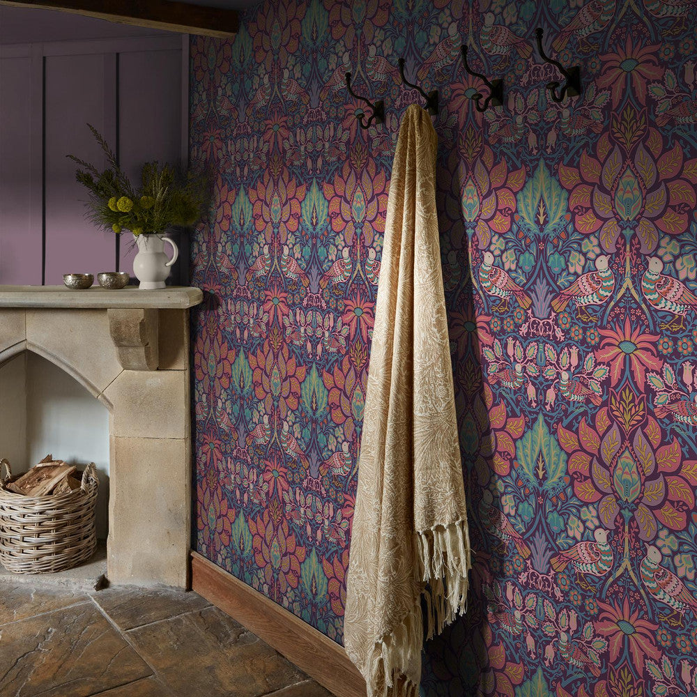 140478 - Dove & Rose Wallpaper - Carnival - William Morris