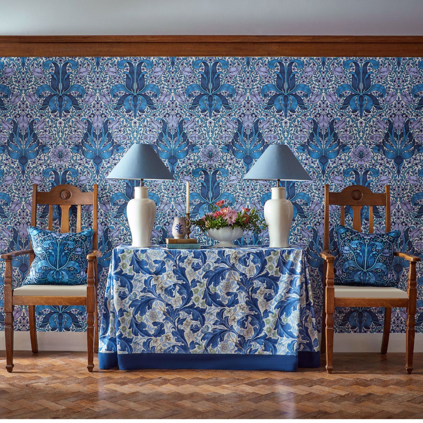 Spring Thicket Wallpaper - Indigo/Lilac - 217338 - Morris & Co