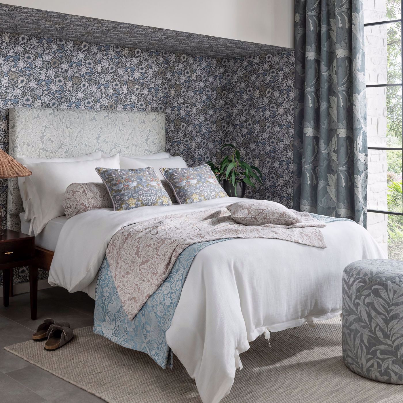 Acanthus Jacquard Fabric - Linen - F1740/03 - Clarke & Clarke