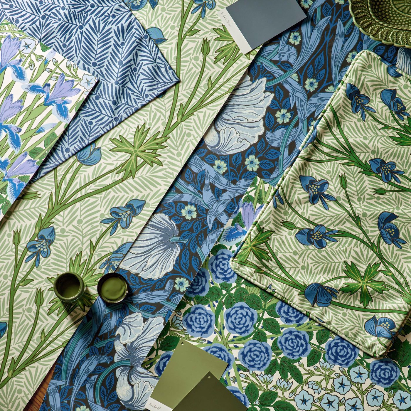 Campanula Wallpaper - Peacock/Opal - 217352 - Morris & Co